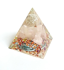 Dekorácie - ruženínová - harmonizačná pyramída - 16226240_