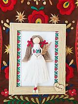 Rámiky - Folklórna makrame bábika v rámiku - 16229473_