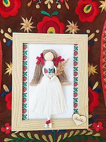 Rámiky - Folklórna makrame bábika v rámiku (Babke) - 16229480_