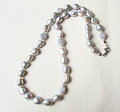Náhrdelníky - Perlový náhrdelník uzlíkovaný šedý - 16229702_