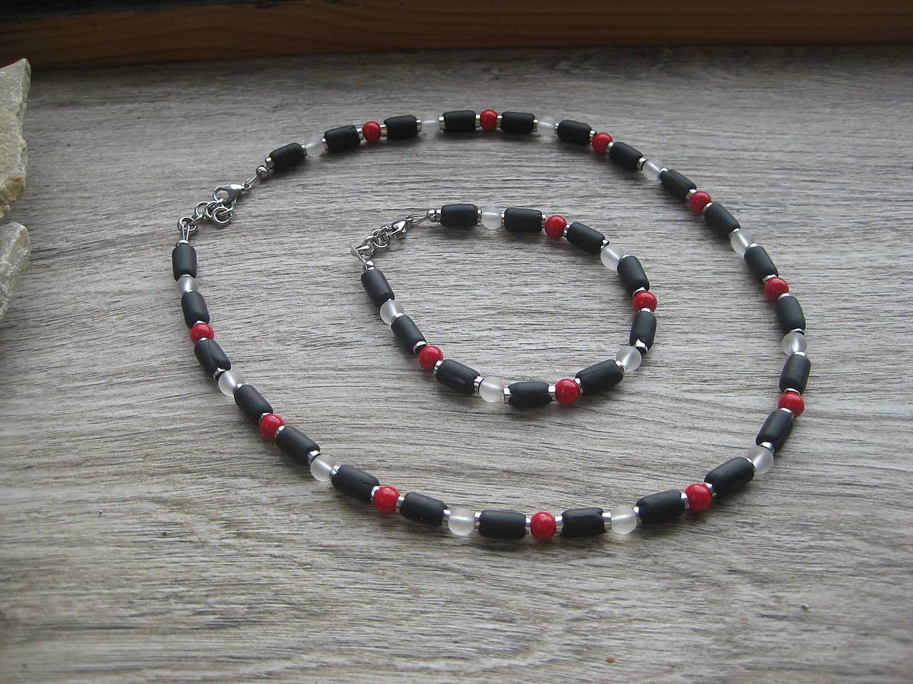 Pánsky náhrdelník okolo krku z minerálov - chirurgická oceľ (Pánska sada čierna s matným krištáľom a koralom, č. 3828)