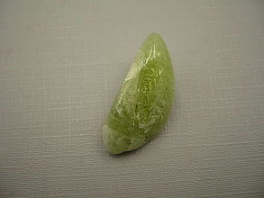 Minerály - Troml. kámen - olivín 26 mm, č.6f - 16238447_