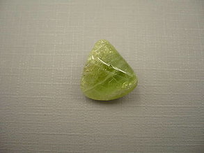 Minerály - Troml. kámen - olivín 16 mm, č.34f - 16238576_