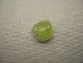 Minerály - Troml. kámen - olivín 15 mm, č.35f - 16238580_