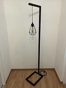 Svietidlá - Čierna moderná lampa - 16239477_