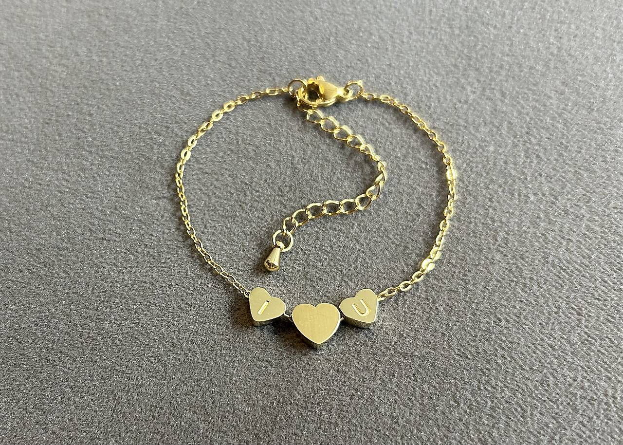 Elegantný náramok I♥️U so srdiečkami z chirurgickej ocele