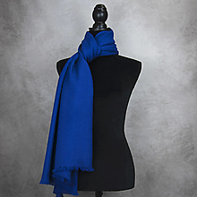 Šály a nákrčníky - Zimný šál z Merino vlny v kráľovskej modrej farbe - 16242774_