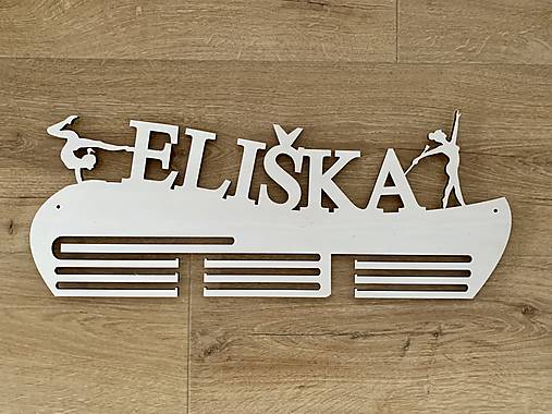 Nábytok - Vešiak na medaile pre mažoretku - 16246504_