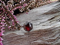 Prstene - Strieborny prsteň Ag 925 Granát - 16246146_