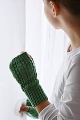 Rukavice - Dámske ručne pletené nátepníčky - krátke vzor III/zelená - 16247338_
