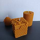 Sviečky - Sviečka kocka zo včelieho vosku - 16248411_