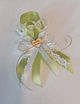 Svadobné pierka - Svadobné pieko veľké - bielo - zelené - čipkované s dreveným srdiečkom - 16252188_