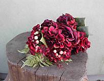 Iný materiál - Kytica z ruží a hortenzií červená 55cm - dekorácia - 16255116_