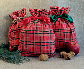 Úžitkový textil - Vianočné vrecká zlato-červené káro - varianty (46 x 35 cm) - 16254236_