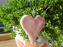 Náhrdelníky - pink-heart-keramika-srdiečko s možnosťou textu-personalizovaný šperk - 16264058_