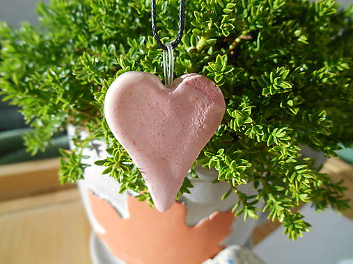pink-heart-keramika-srdiečko s možnosťou textu-personalizovaný šperk