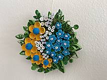 Dekorácie - Kvetinová dekorácia so zvončekom z dreva a papiera - 16264269_