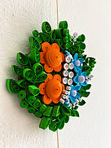Dekorácie - Kvetinová dekorácia so zvončekom z dreva a papiera - 16264295_