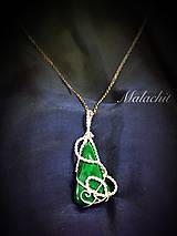 Náhrdelníky - náhrdelník s malachitom - 16272767_
