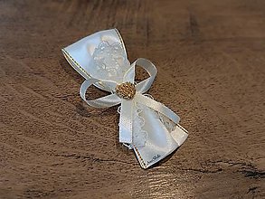 Svadobné pierka - béžovo zlaté čipkované svadobné pierka - 16274194_
