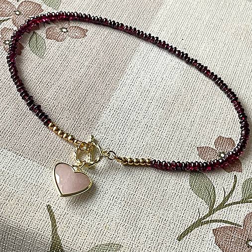 Luxury Garnet and Rose Quartz Heart Necklace Stainless Steel / Náhrdelník granát, prívesok srdce E005