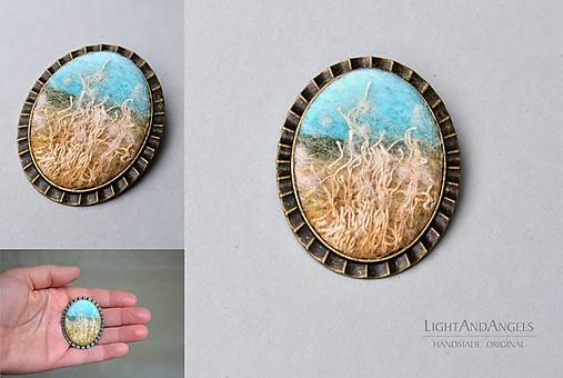 Brošne - Arttexová brošňa "V zázračnej krajine" - 16283077_