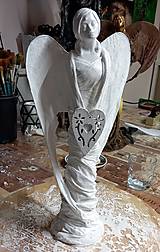 Kurzy - KURZ Originálna socha z Paverpolu, anjel, dáma 28.3.2024 - 16291078_