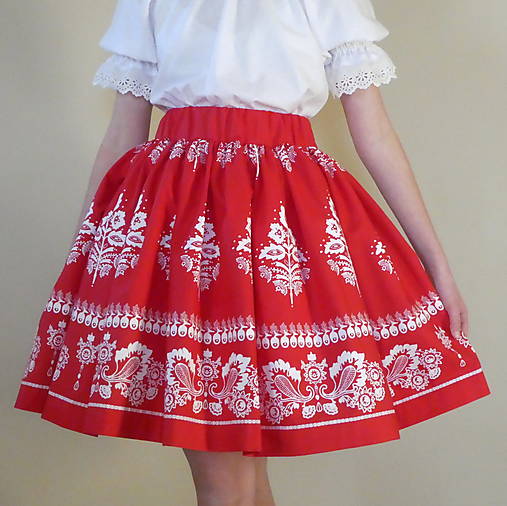 Sukne - Sukienka Biely folklór na červenej - 16290710_