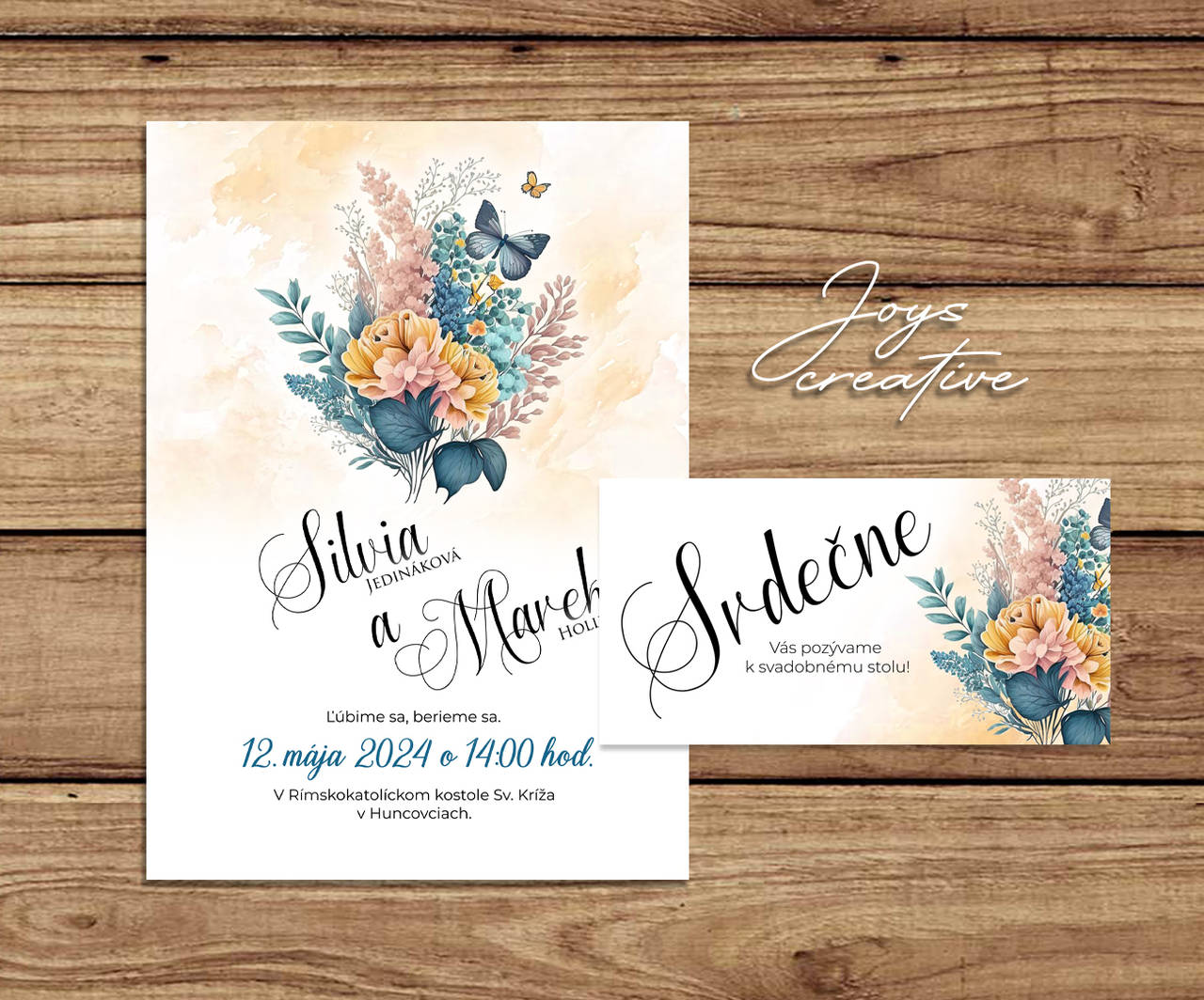 Svadobné oznámenie s kvetmi a motýľom