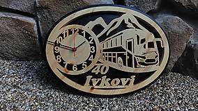Hodiny - Drevené nástenné hodiny - autobus, 40 cm - 16292593_