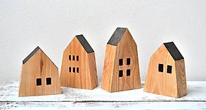Dekorácie - Drevené domčeky s čiernou strechou-sada 4 kusy - 16292764_