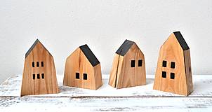 Dekorácie - Drevené domčeky s čiernou strechou-sada 4 kusy - 16292768_
