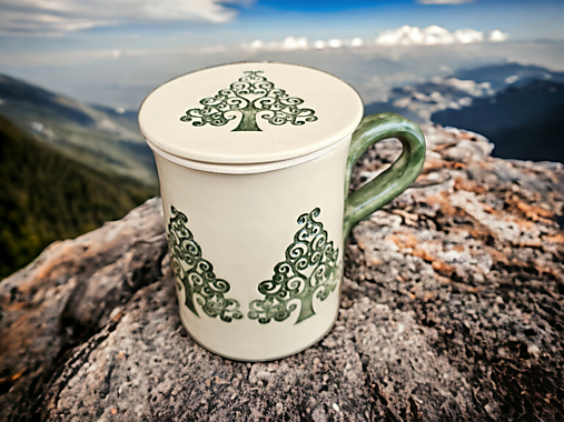 Nádoby - Bylinkáč - hrnček so sitkom Strom ornament 0,5L - 16295436_