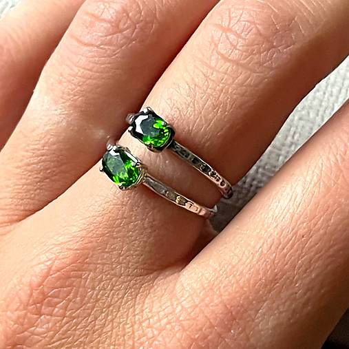 Faceted Chrome Diopside Silver Ring AG925 / Jemný strieborný prsteň s prírodným chróm diopsidomm E007