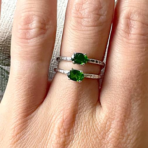 Faceted Chrome Diopside Silver Ring AG925 / Jemný strieborný prsteň s prírodným chróm diopsidomm E007