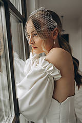 Ozdoby do vlasov - Perlový závoj sieťkový birdcage na svadbu - 16301298_