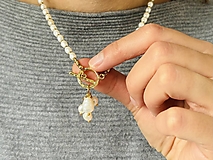 Náhrdelníky - Luxury Pearls Necklace Stainless Steel / Náhrdelník perly, rokajl, oceľ, E007 - 16302359_