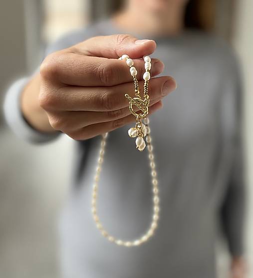 Luxury Pearls Necklace Stainless Steel / Náhrdelník perly, rokajl, oceľ, E007