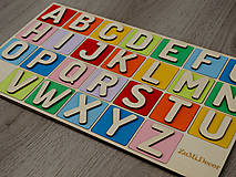 Hračky - Montessori drevená vkladacia abeceda - 16302282_