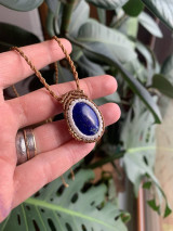 Náhrdelníky - Macrame náhrdelník- lapis lazuli - 16305088_