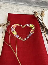Úžitkový textil - Valentínska Červená Ľanová utierka ,,nežné SRDCE" - 16311198_