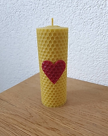 Sviečky - Romantická sviečka z včelieho vosku - 16313988_