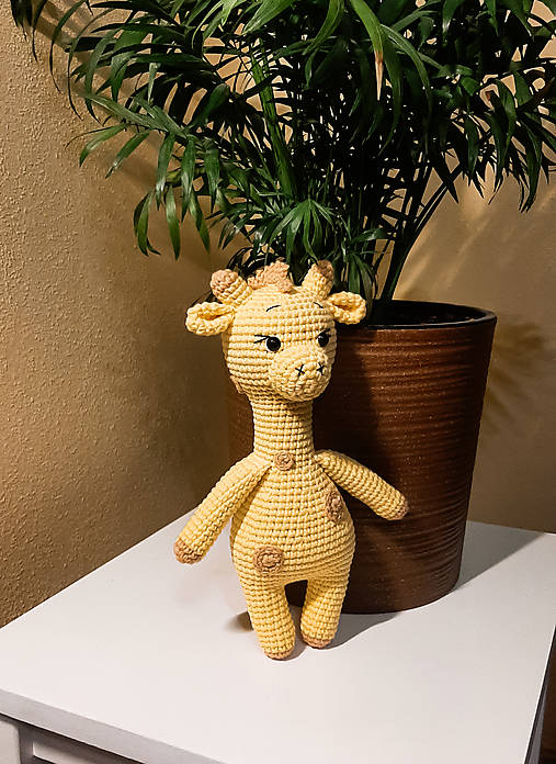 Hračky - Háčkovaná žirafka Amálka - 16314539_