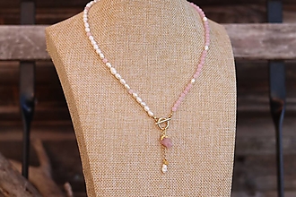 Náhrdelníky - Náhrdelník - prírodné perly a ruženín - 16313971_