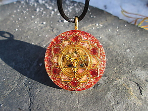 Náhrdelníky - Org. šperk ,,Sri Yantra Ochrana Lásky " - 16316856_