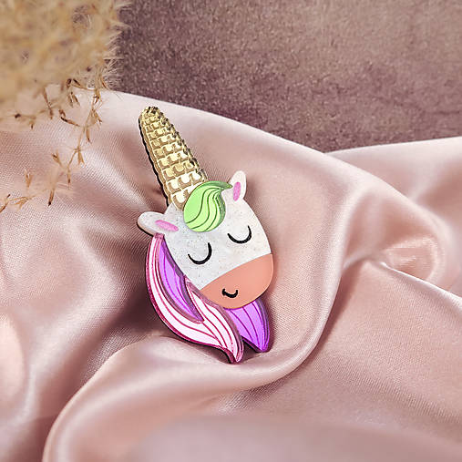 Farebná brošňa UniCorn