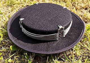 Čiapky, čelenky, klobúky - Retiazkový klobúčik - 16320760_