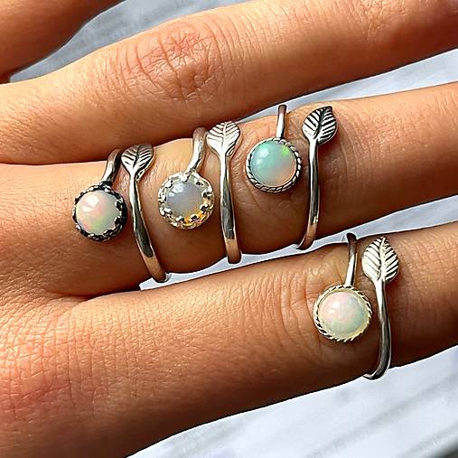 Leaf Natural Ethiopian Opal Ring Ag925 / Strieborný prsteň s welo opálom E002