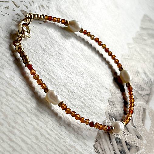 Luxury Garnet Hessonite and Pearls Bracelet Stainless Steel / Náramok Granát, perly E008