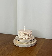 Darčeky pre svadobčanov - Svadobná sviečka - kruh ruža zo sójového vosku - 16323170_